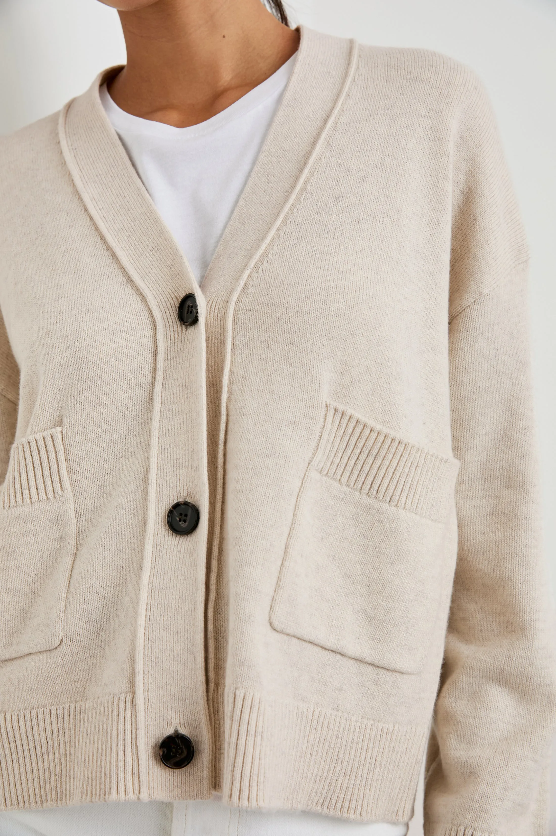 LINDI CARDIGAN - OATMEAL